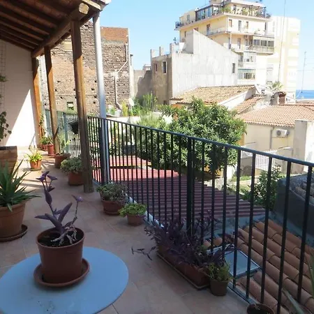 Al Mare In Citta Bed & Breakfast Catania