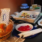 Nocleg ze śniadaniem Al Mare In Citta 4*