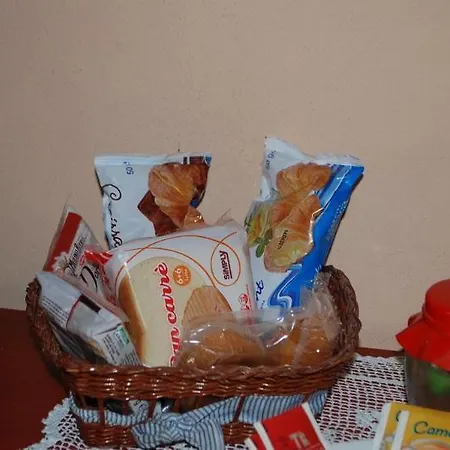 Al Mare In Citta Bed & Breakfast 3*