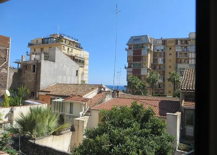 Bed & Breakfast Al Mare In Citta 4*